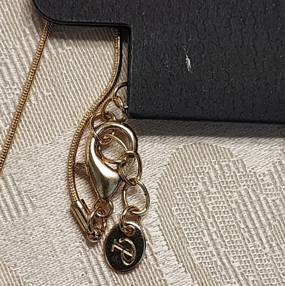 AREA Stars Gold Tone Pendant Necklace New - Picture 3 of 6